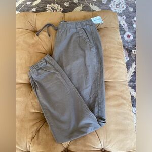 Men’s khakis style joggers .  L. NWT.  Old Navy